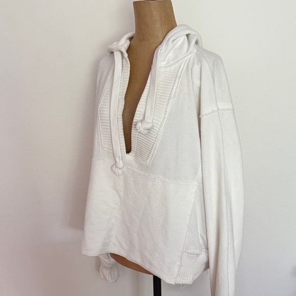Free People sz M Timko Hoodie Optic White White Hooded Pullover great cond